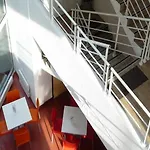 Hotel F1 *