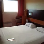 Hotel F1 *