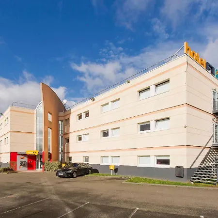Hotel F1 Maurepas