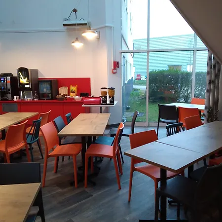 Hotel F1