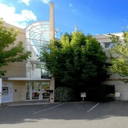 Hotel F1