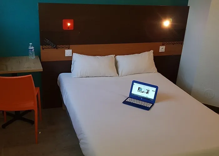 Hotell F1 *
