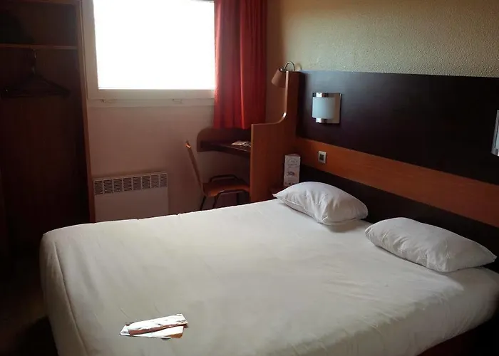 Hotell F1 *